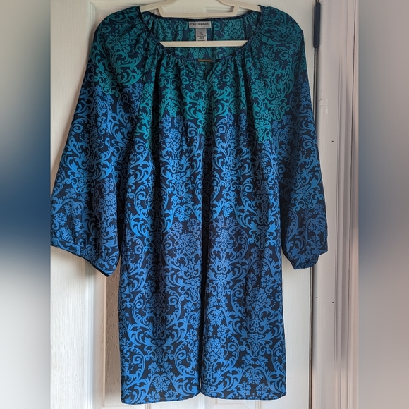 Catherine's Ombre Top - Picture 1 of 12